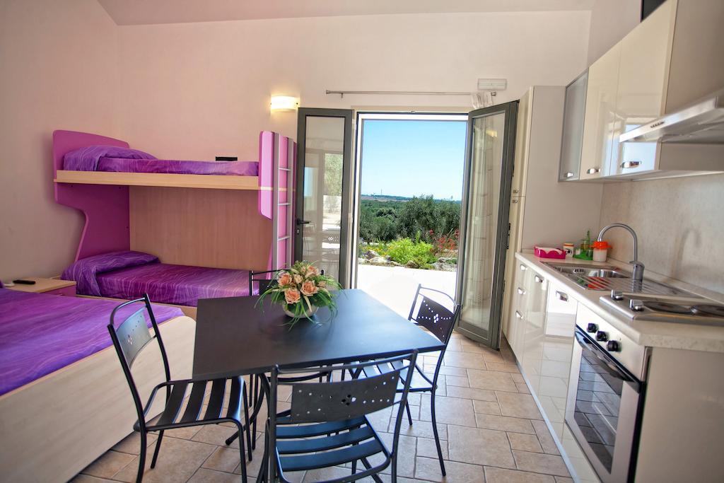 Agriturismo La Collina Degli Ulivi Uggiano La Chiesa Habitación foto